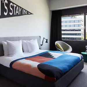 4* Hotel Tsh West